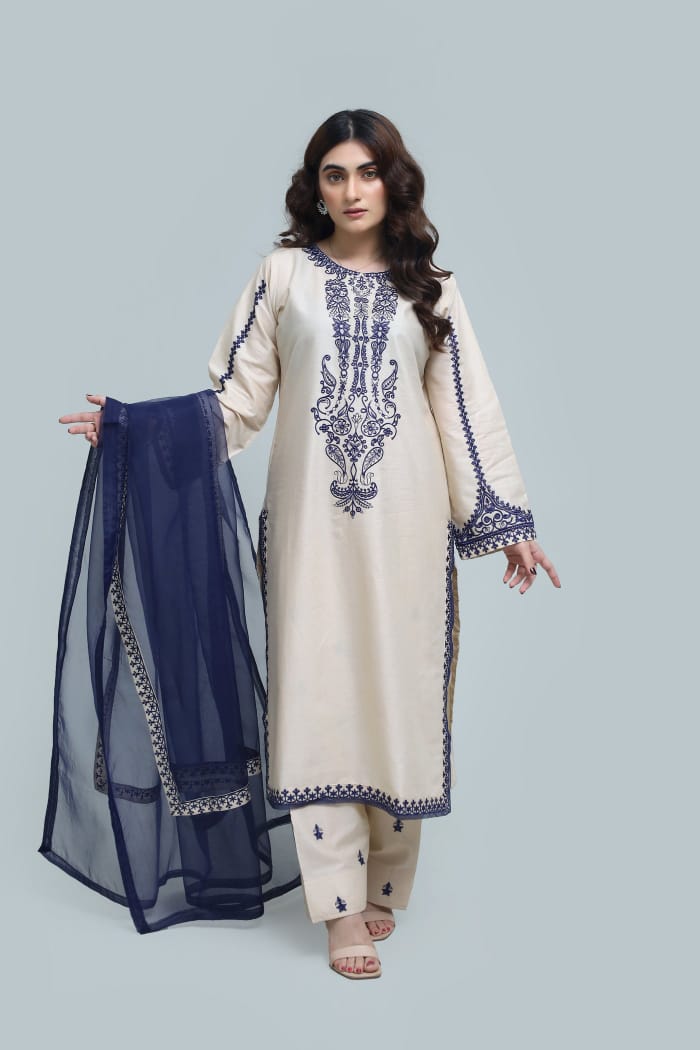 Ivory Elegance – 3 Piece Embroidered Linen
