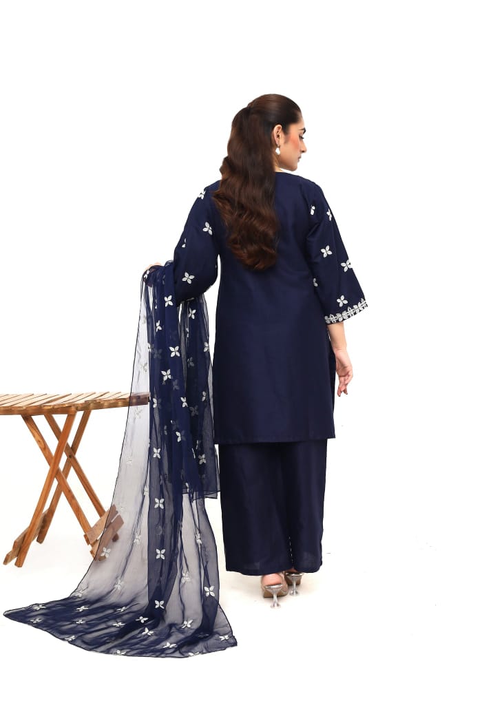 Midnight – 3 Piece Embroidered Linen