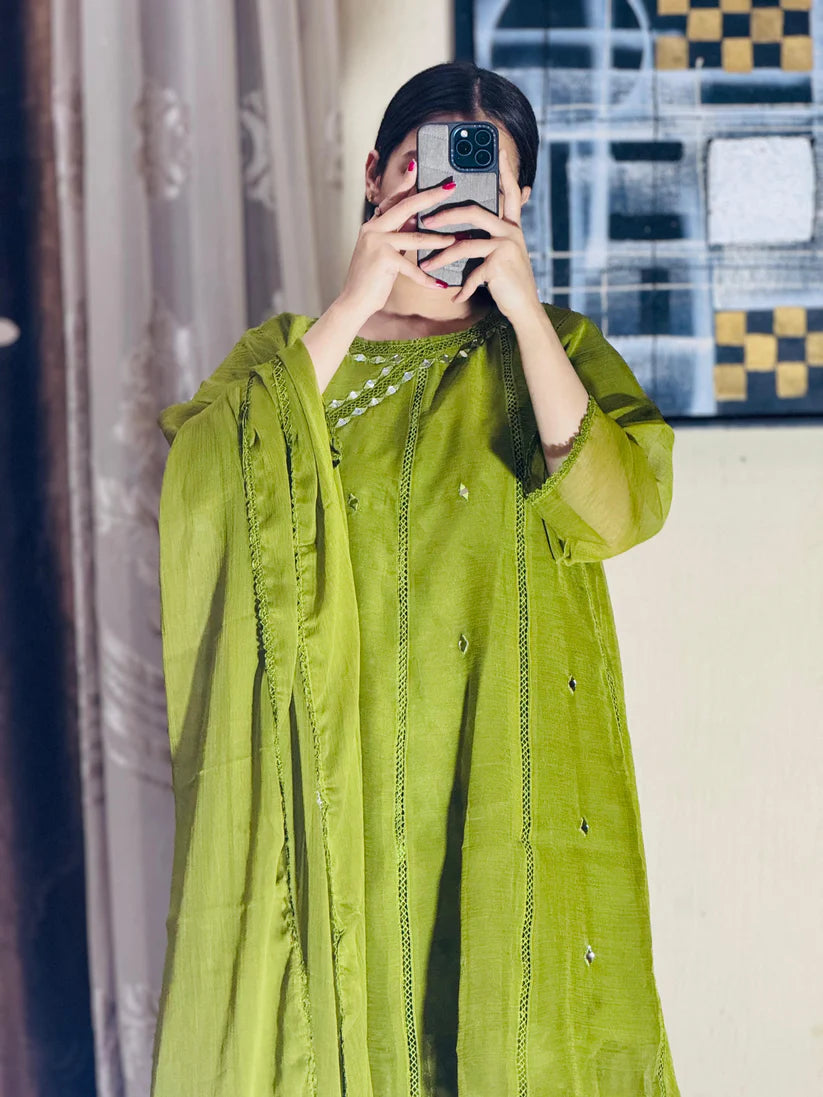 Mahnoor ( Stitched 3 Pcs )