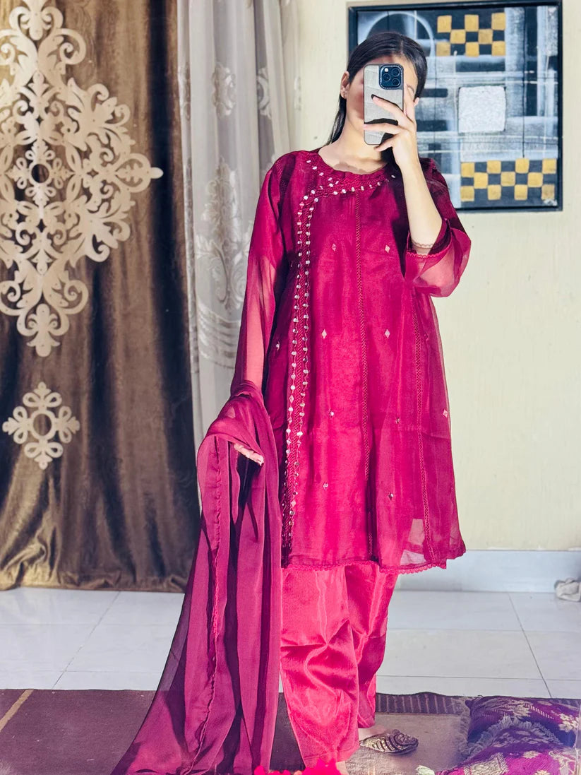 Mahnoor ( Stitched 3 Pcs )