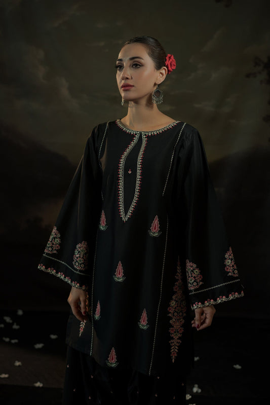 BLACK IRIS LONG LENGHT ( Embroided 2 PCs)