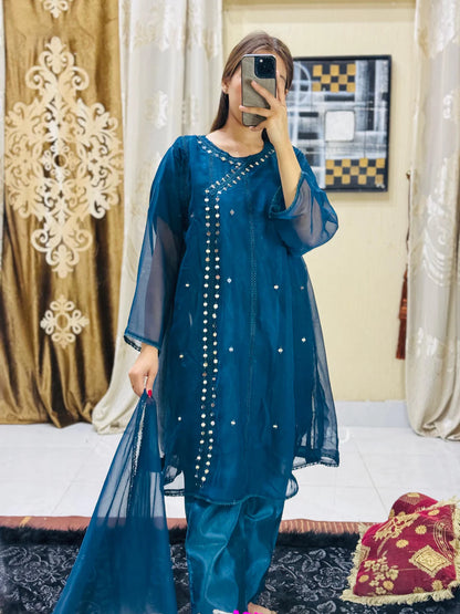 Mahnoor ( Stitched 3 Pcs )